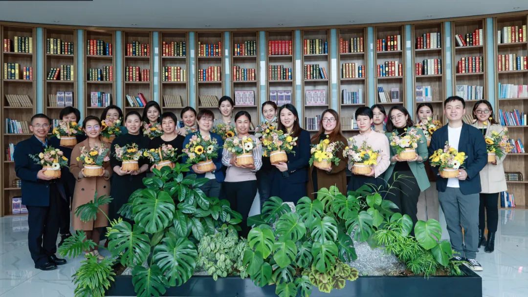JAVY Celebrates International Women’s Day with Floral Design Party